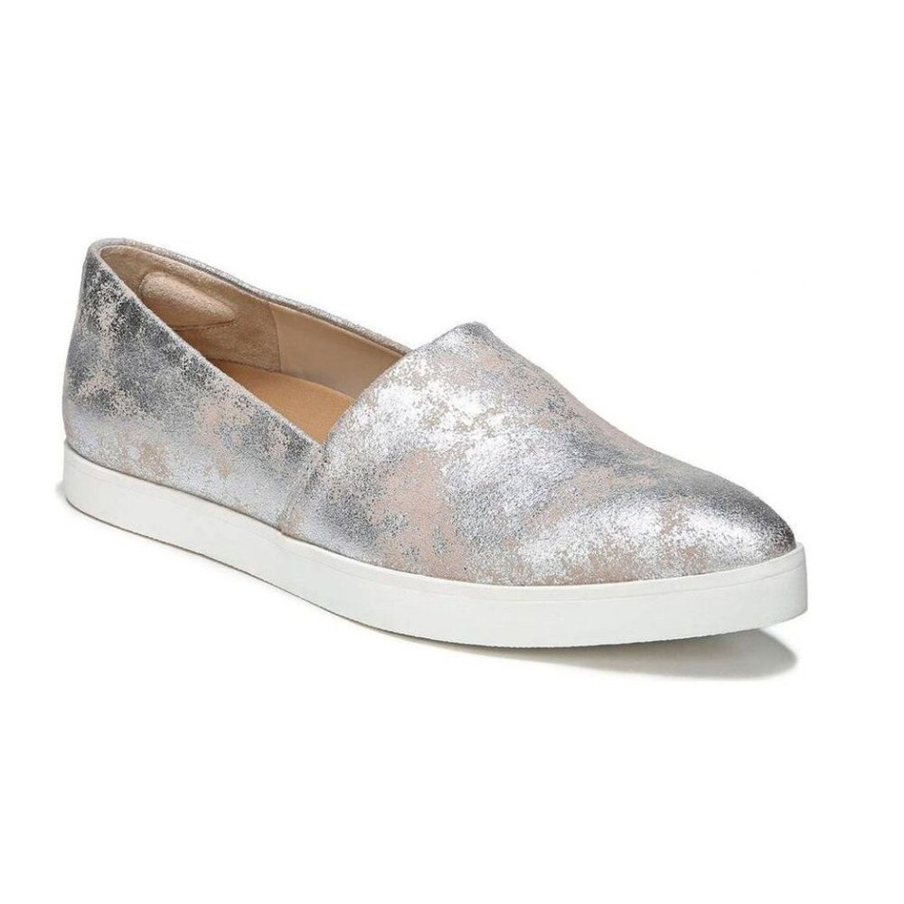 LAST CHANCE OR BEING DONATED!! NIB leather Vienna comfort flats